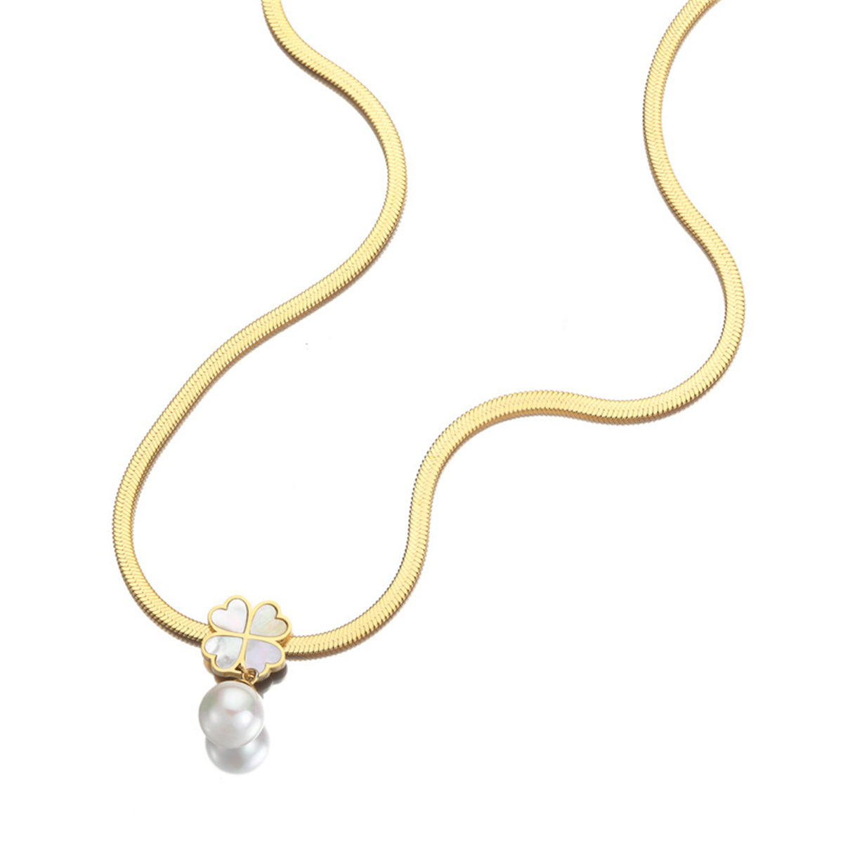 Pearl and Shell 18K Gold-Plated Clover Pendant Necklace, gold pendant necklace for women, vintage-inspired design, side view