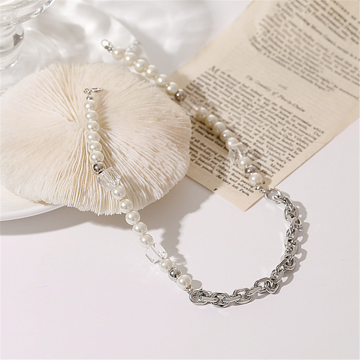 Pearl and Crystal Silver-Plated Cable Chain Beaded Necklace, silver pendant necklace for women, detail close-up
