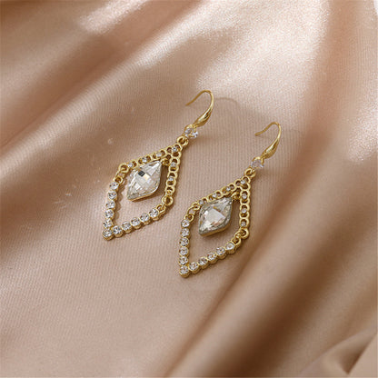White Crystal and Cubic Zirconia Diamond Drop Earrings, drop earrings for women, botanical inspired, detail close-up
