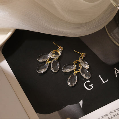 Crystal and Cubic Zirconia Drop Cluster Drop Earrings, drop earrings for women, elegant gift for her, detail close-up