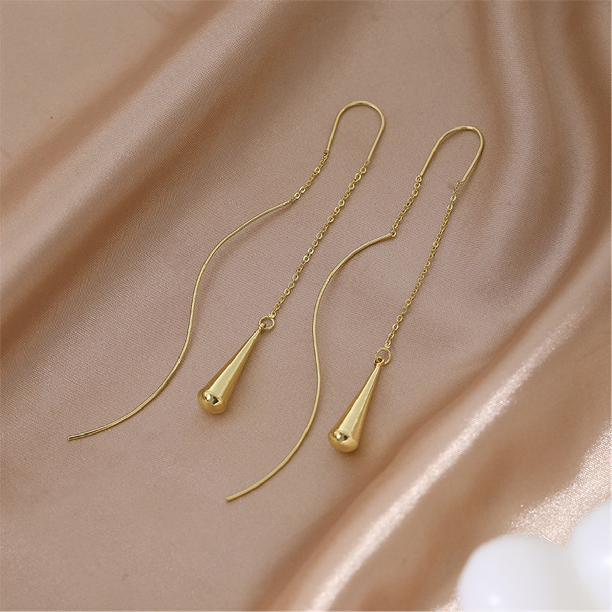 18K Gold-Plated Threader Drop Earrings, gold drop earrings for women, dainty minimalist design, detail close-up