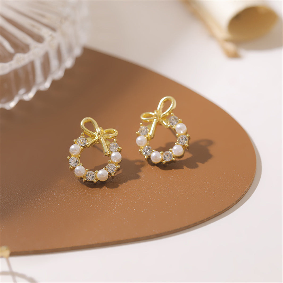Cubic Zirconia and Pearl 18K Gold-Plated Wreath Stud Earring, gold stud earrings for women, detail close-up