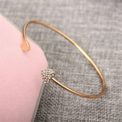 Cubic Zirconia and 18K Gold-Plated Heart Cuff, gold bracelet for women, elegant gift for her, detail close-up
