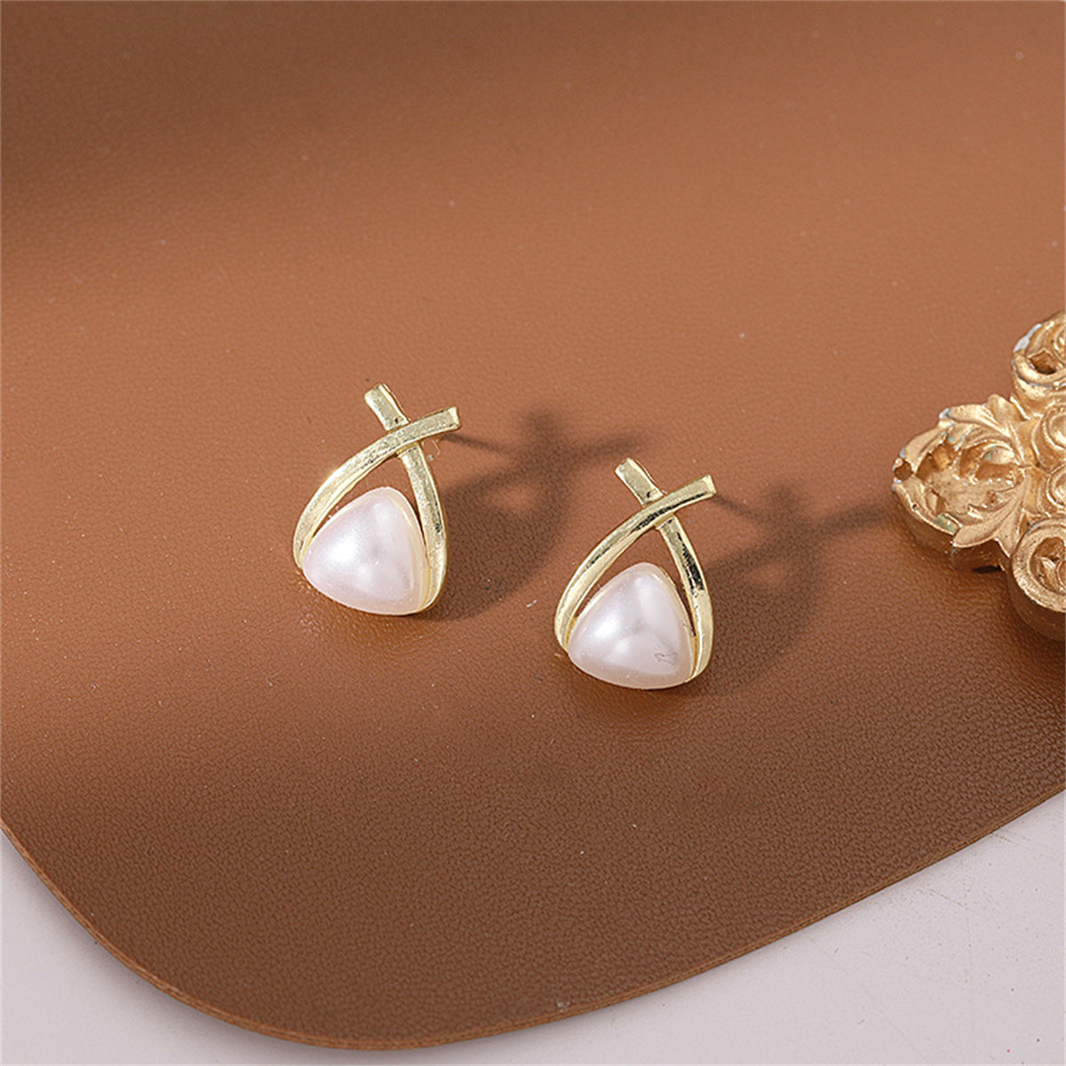 Pearl and 18K Gold-Plated Triangle Stud Earrings, gold stud earrings for women, elegant gift for her, detail close-up