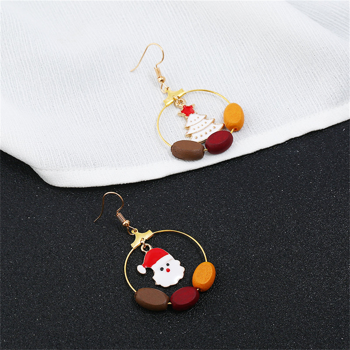 Red and White Santa Tree Circle Wood-Bead Drop Earrings, drop earrings for women, vintage-inspired design, detail close-up