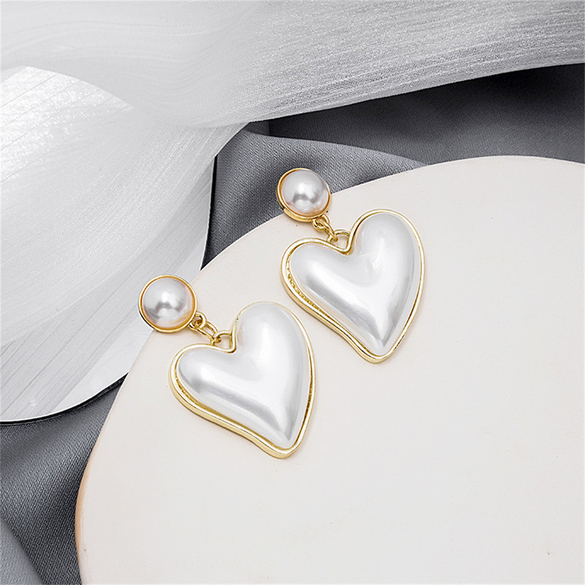 Pearl and 18K Gold-Plated Heart Drop Earrings, gold drop earrings for women, vintage-inspired design, detail close-up
