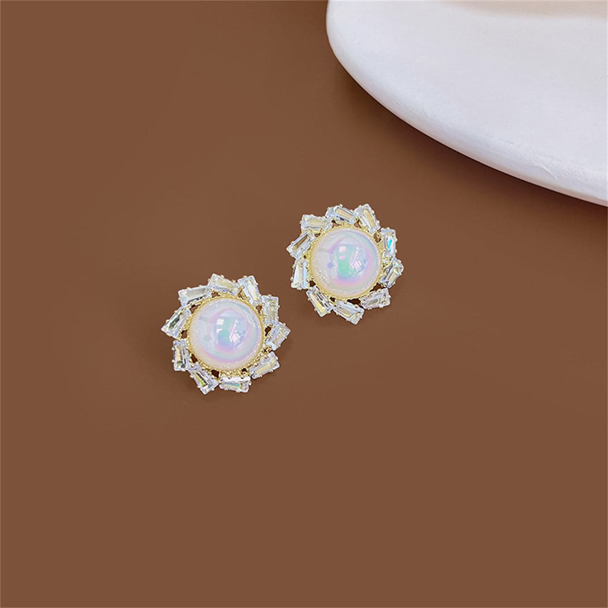 Crystal and Pearl 18K Gold-Plated Round Stud Earrings, gold stud earrings for women, vintage-inspired design, front view