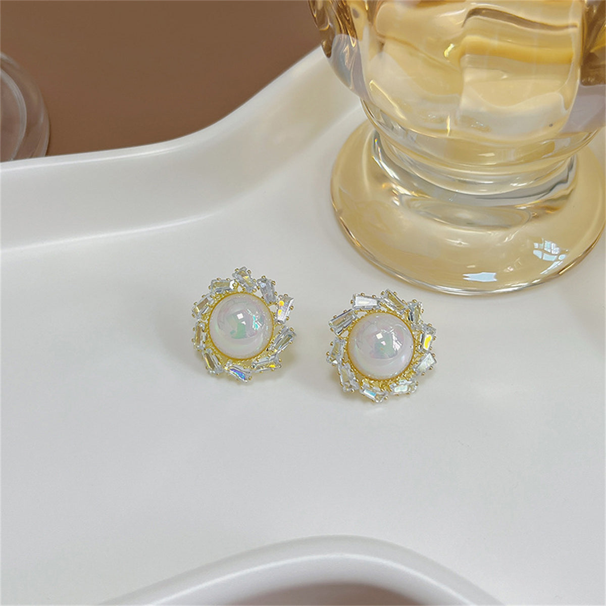 Crystal and Pearl 18K Gold-Plated Round Stud Earrings, gold stud earrings for women, vintage-inspired design, lifestyle look