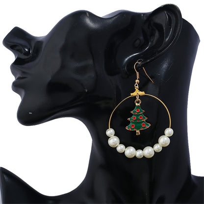 Pearl and Enamel 18K Gold-Plated Christmas Tree Circle Drop Earrings, gold drop earrings for women, detail close-up