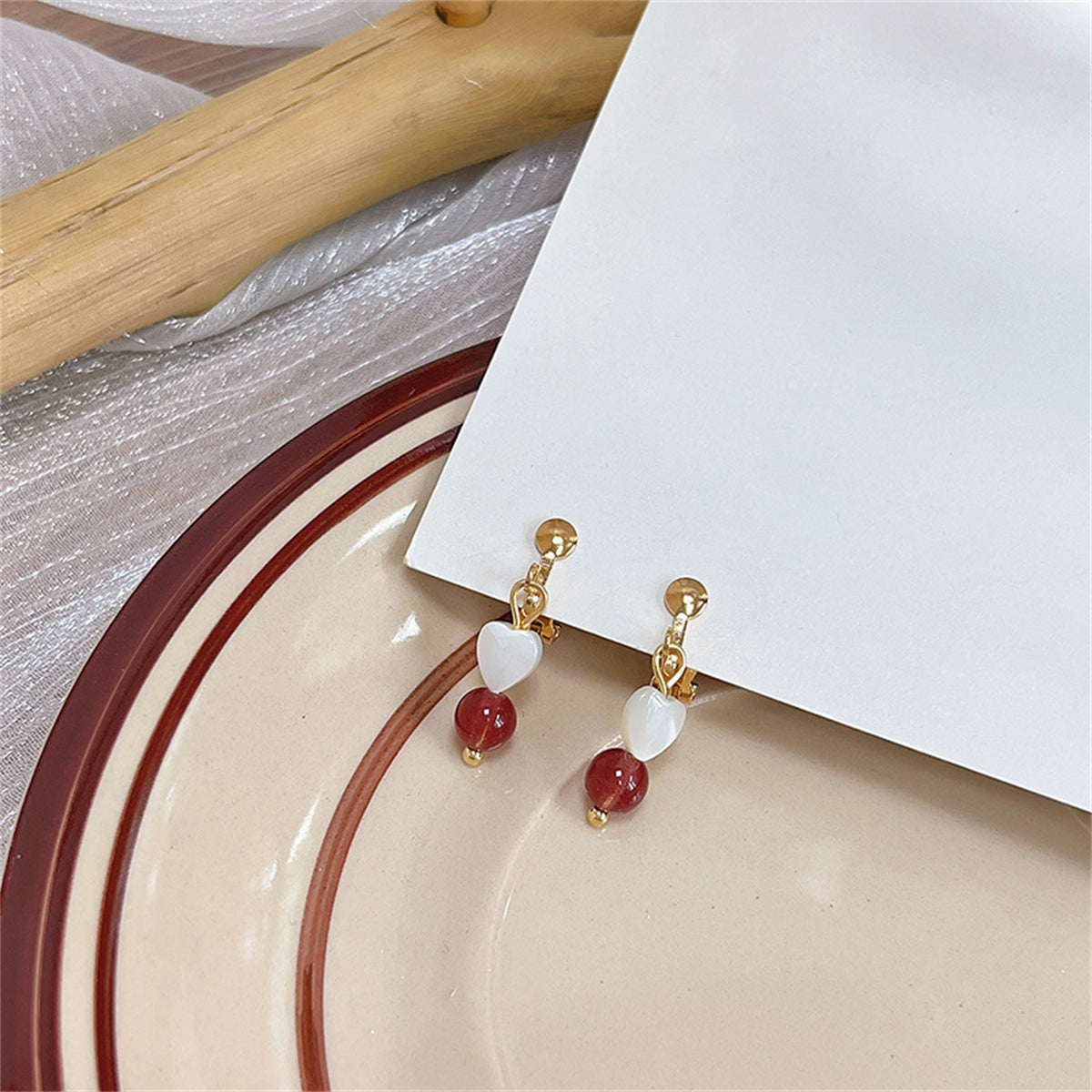 Quartz and 18K Gold-Plated Heart Drop Earrings, gold drop earrings for women, vintage-inspired design, lifestyle look