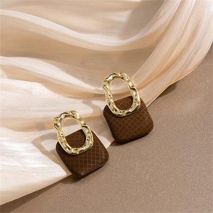 Brown Polystyrene and 18K Gold-Plated Handbag Drop Earrings, gold drop earrings for women, botanical inspired, side view