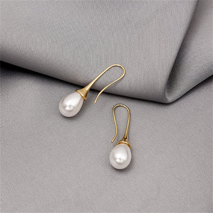 Pearl and 18K Gold-Plated Drop Earring, gold drop earrings for women, vintage-inspired design, front view