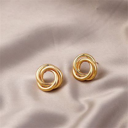 18K Gold-Plated Interlocked Circle Stud Earrings, gold stud earrings for women, botanical inspired, detail close-up