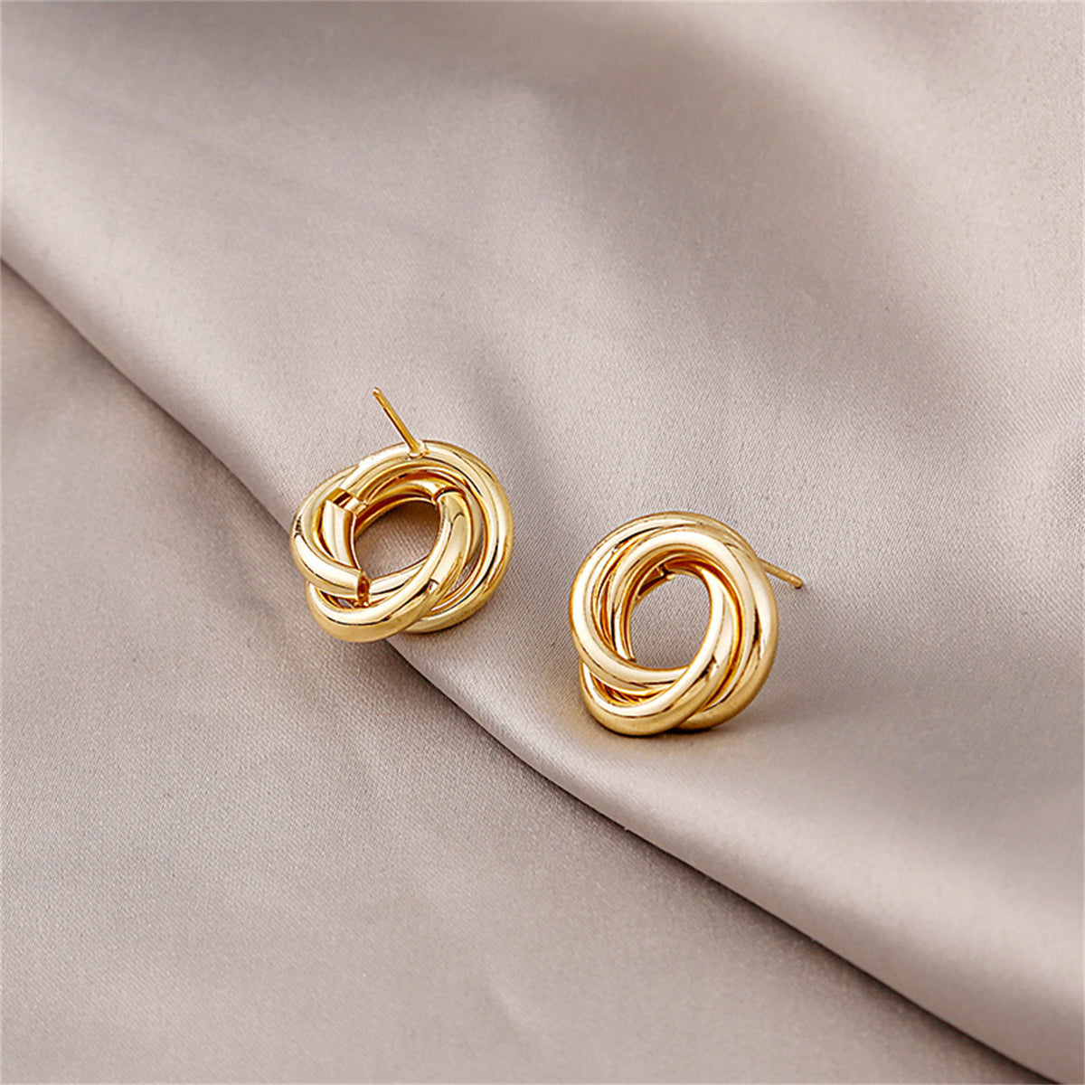 18K Gold-Plated Interlocked Circle Stud Earrings, gold stud earrings for women, botanical inspired, lifestyle look