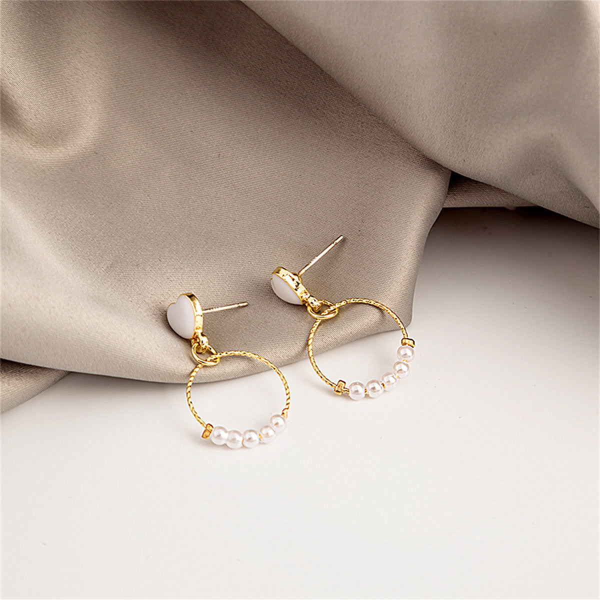 Pearl and Enamel 18K Gold-Plated Heart Circle Drop Earrings, gold drop earrings for women, detail close-up