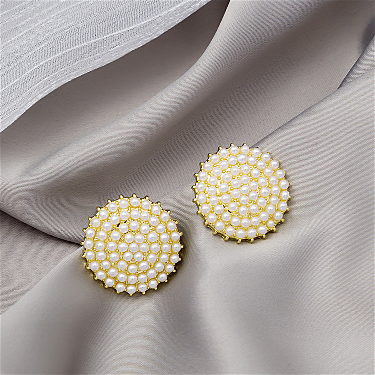 Pearl & 18K Gold-Plated Round Stud Earring