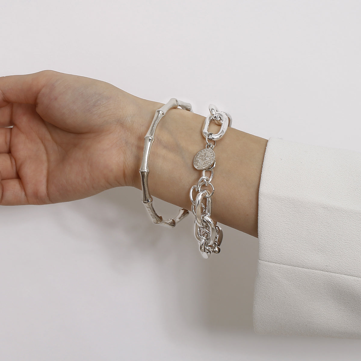 Silver-Plated Figaro Bracelet and Bamboo Bangle Set, jewelry gift sets for women, elegant gift for her, detail close-up