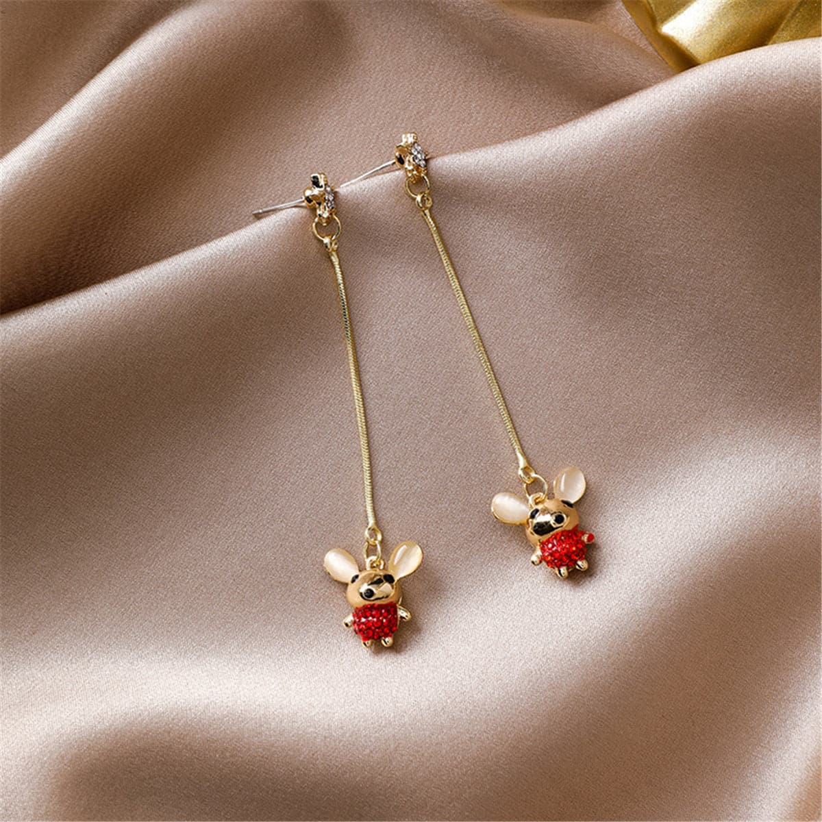 Cubic Zirconia and Cat's Eye Mouse Star Drop Earrings, drop earrings for women, dainty minimalist design, front view