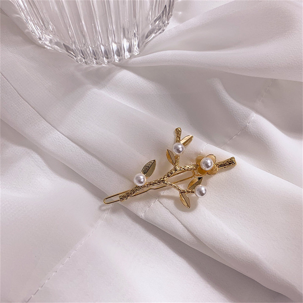 Pearl and 18K Gold-Plated Flower Branch Hair Clip, elegant gift for her, side view