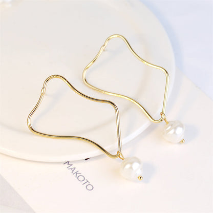 Pearl and 18K Gold-Plated Geometric Drop Earrings, gold drop earrings for women, everyday style, side view