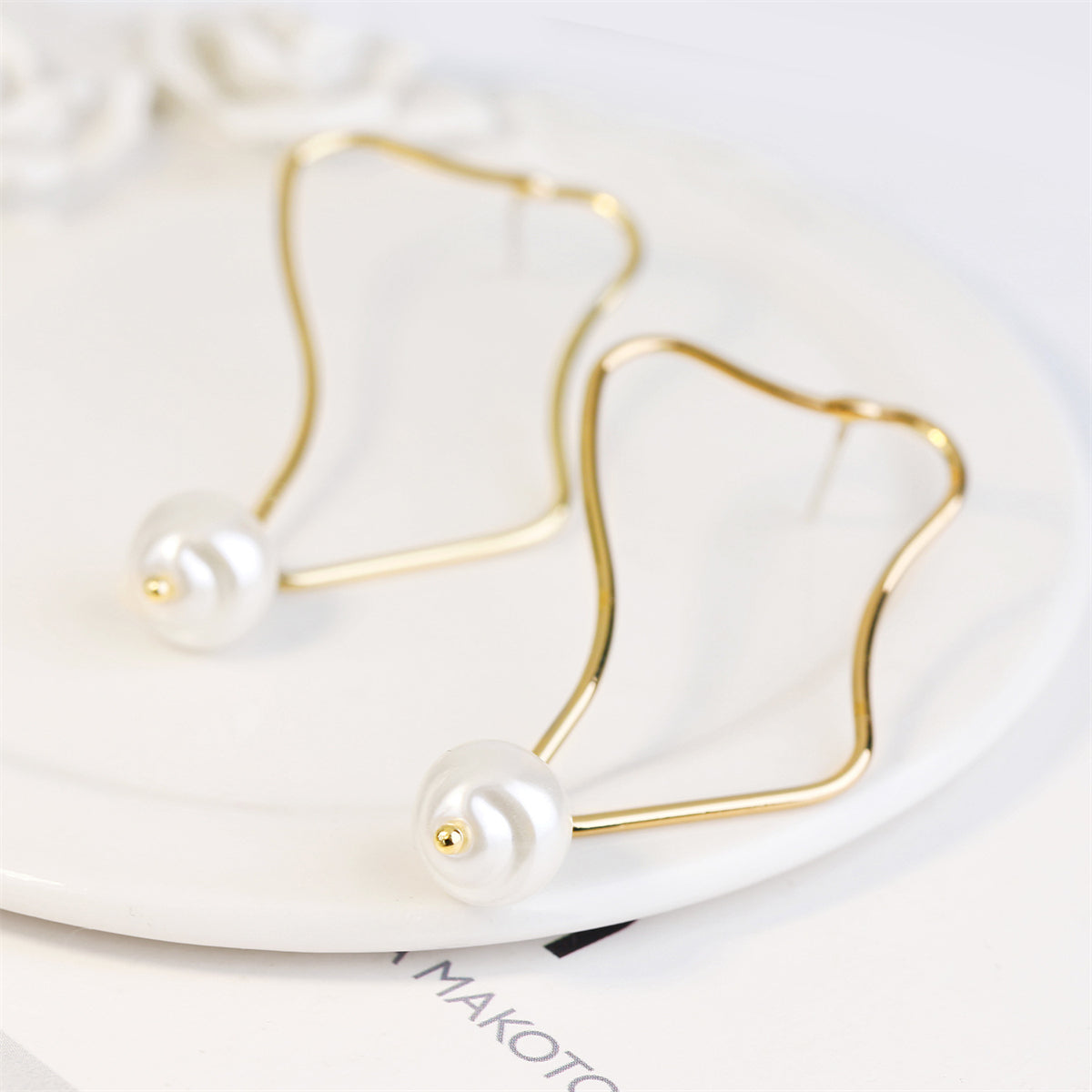 Pearl and 18K Gold-Plated Geometric Drop Earrings, gold drop earrings for women, everyday style, detail close-up