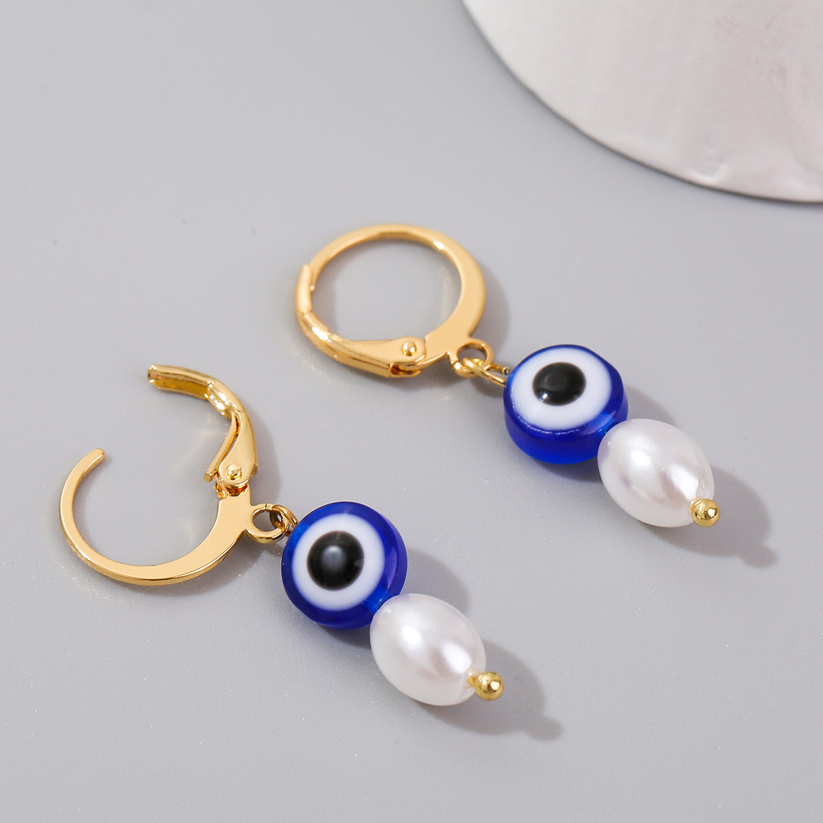 Pearl & Acrylic 18K Gold-Plated Eye Huggie Earrings