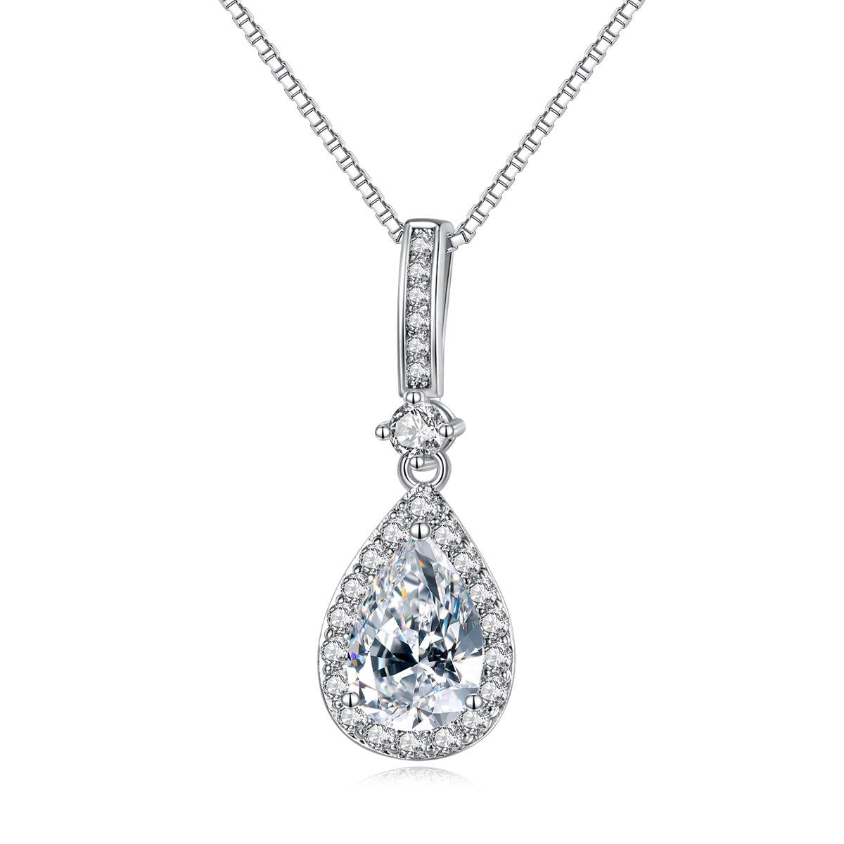 Crystal and Cubic Zirconia Teardrop Pendant Necklace, pendant necklace for women, vintage-inspired design, detail close-up