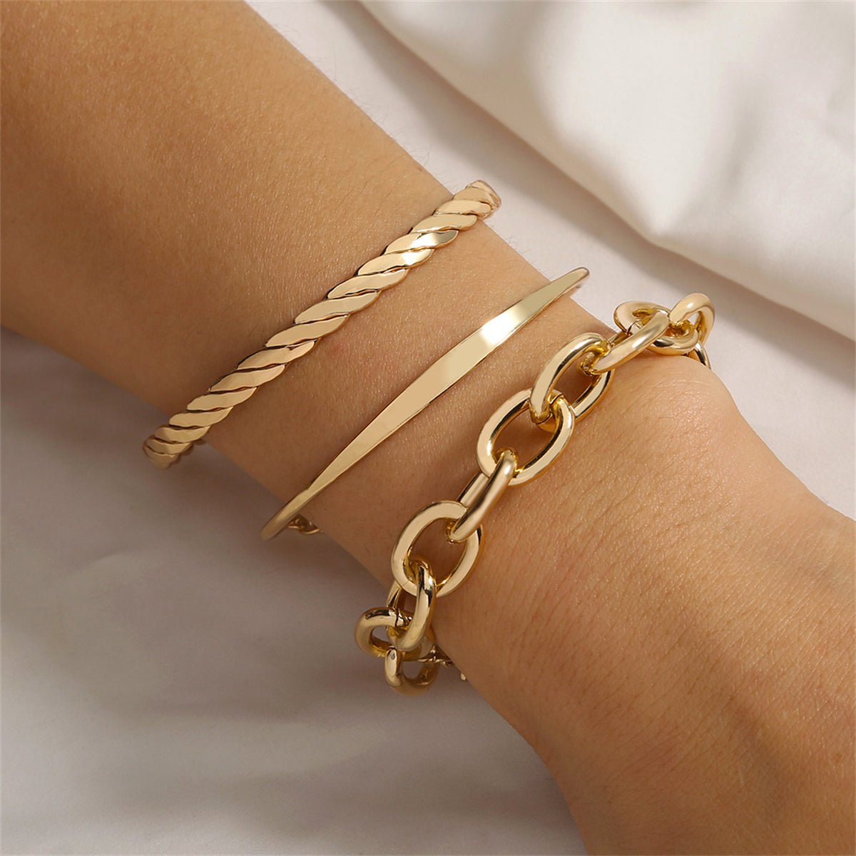 18K Gold-Plated Twine Cuff and Cable Bracelet Set, jewelry gift sets for women, elegant gift for her, front view