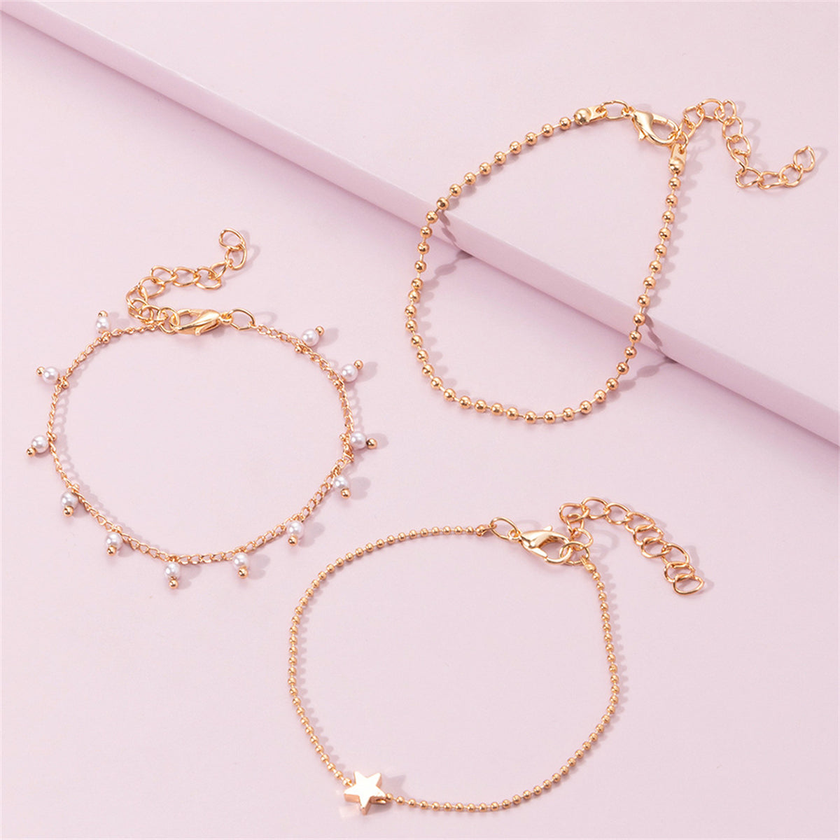 Pearl and 18K Gold-Plated Star Bead Bracelet Set, gold bracelet for women, vintage-inspired design, lifestyle look
