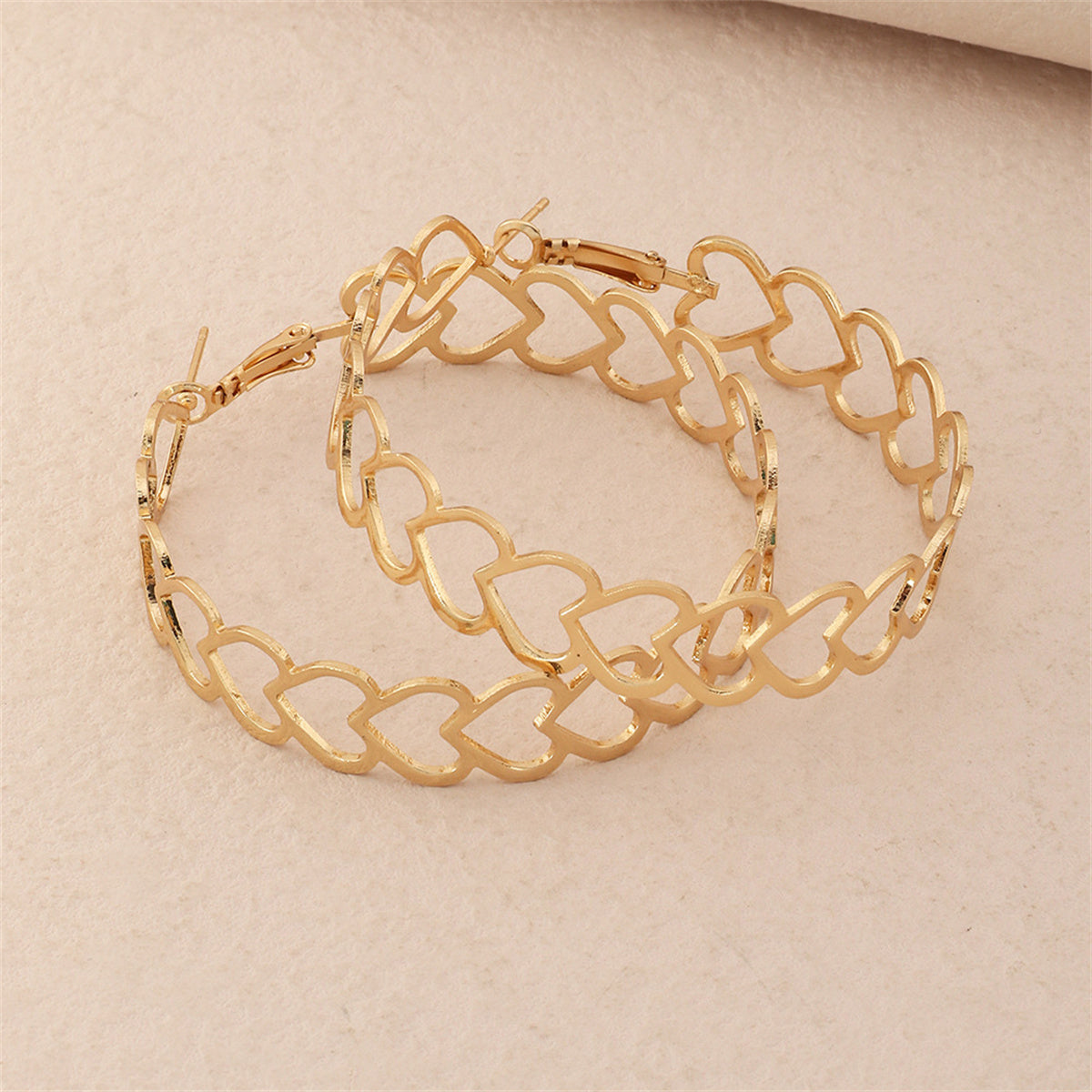 18K Gold-Plated Openwork Heart Hoop Earrings, elegant gift for her, detail close-up