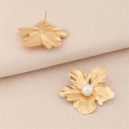 Pearl and 18K Gold-Plated Floral Stud Earrings, gold stud earrings for women, vintage-inspired design, side view
