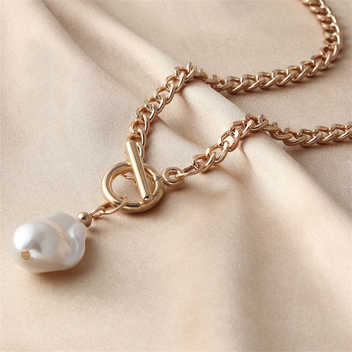 Pearl and 18K Gold-Plated Pendant Lariat Necklace, gold pendant necklace for women, botanical inspired, side view