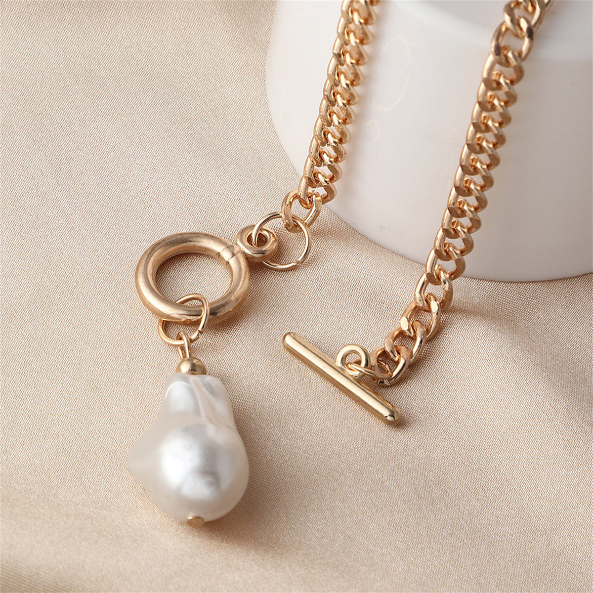 Pearl and 18K Gold-Plated Pendant Lariat Necklace, gold pendant necklace for women, botanical inspired, front view