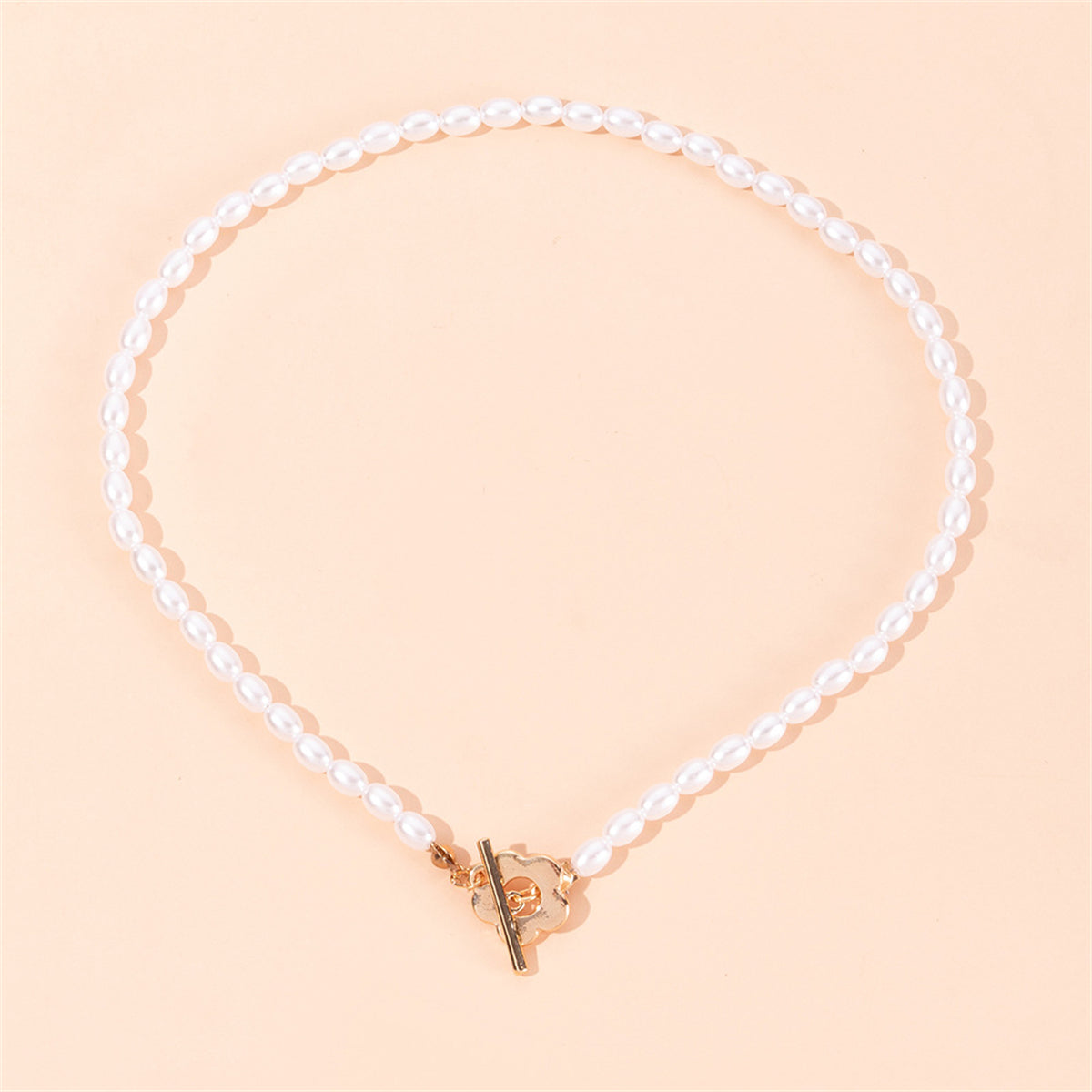 Pearl and 18K Gold-Plated Flower Toggle Necklace, gold pendant necklace for women, elegant gift for her, lifestyle look
