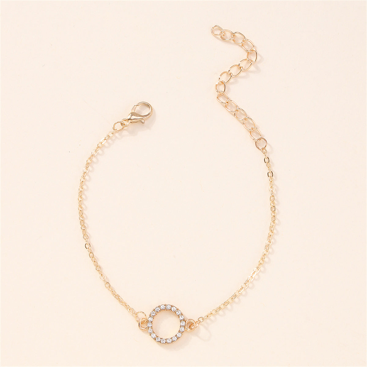 Cubic Zirconia and 18K Gold-Plated Circle Charm Bracelet, gold bracelet for women, vintage-inspired design, lifestyle look