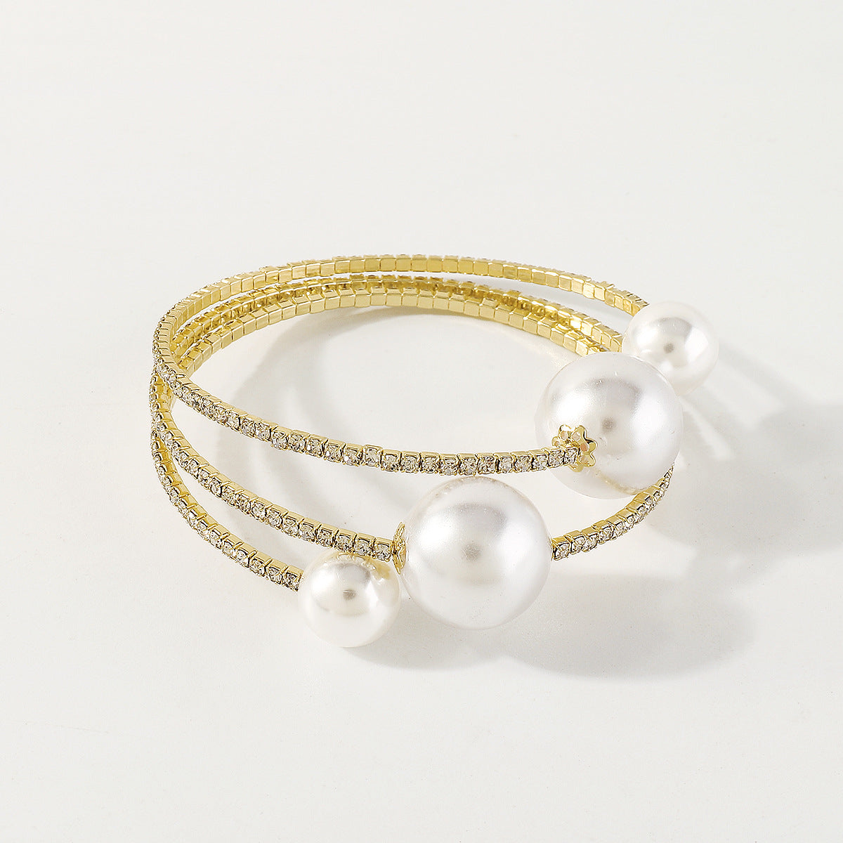 Pearl and Cubic Zirconia 18K Gold-Plated Wrap Bracelet, gold bracelet for women, elegant gift for her, detail close-up