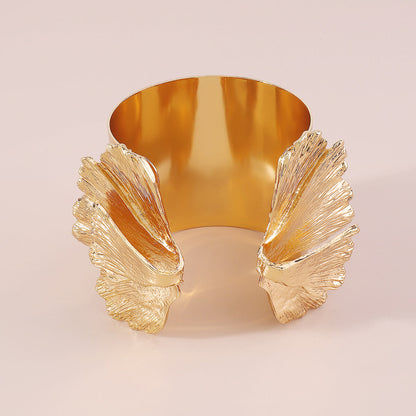 18K Gold-Plated Ginkgo Leaves Cuff, gold bracelet for women, vintage-inspired design, lifestyle look