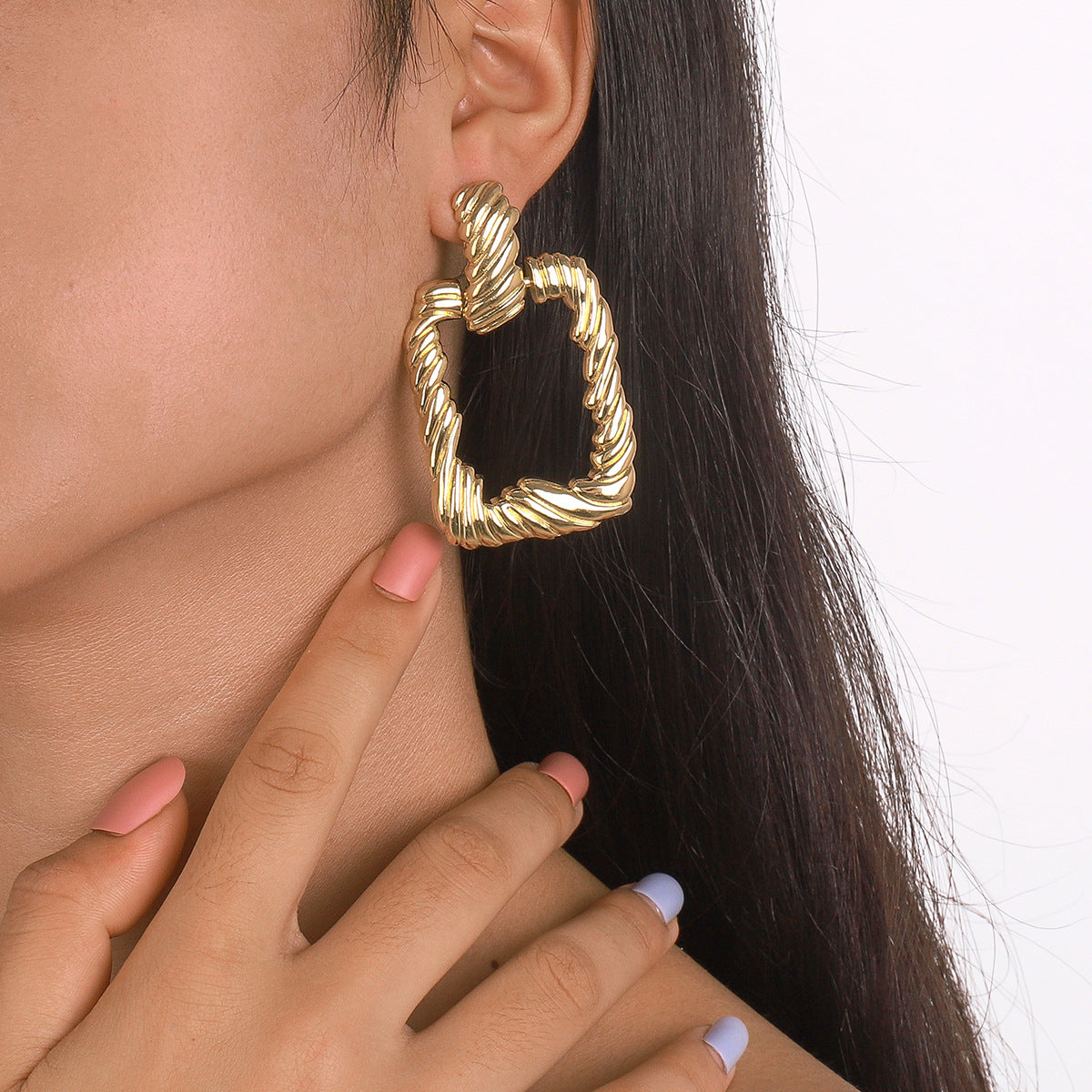 18K Gold-Plated Twine Open Rectangle Drop Earrings, gold drop earrings for women, vintage-inspired design, detail close-up
