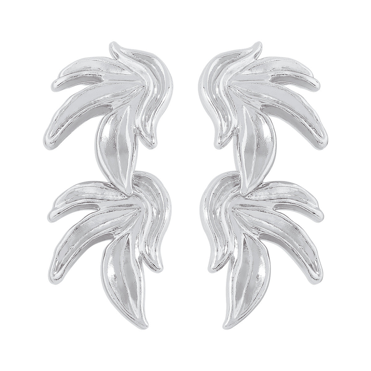 Silver-Plated Linked Leaves Drop Earrings, silver drop earrings for women, vintage-inspired design, detail close-up