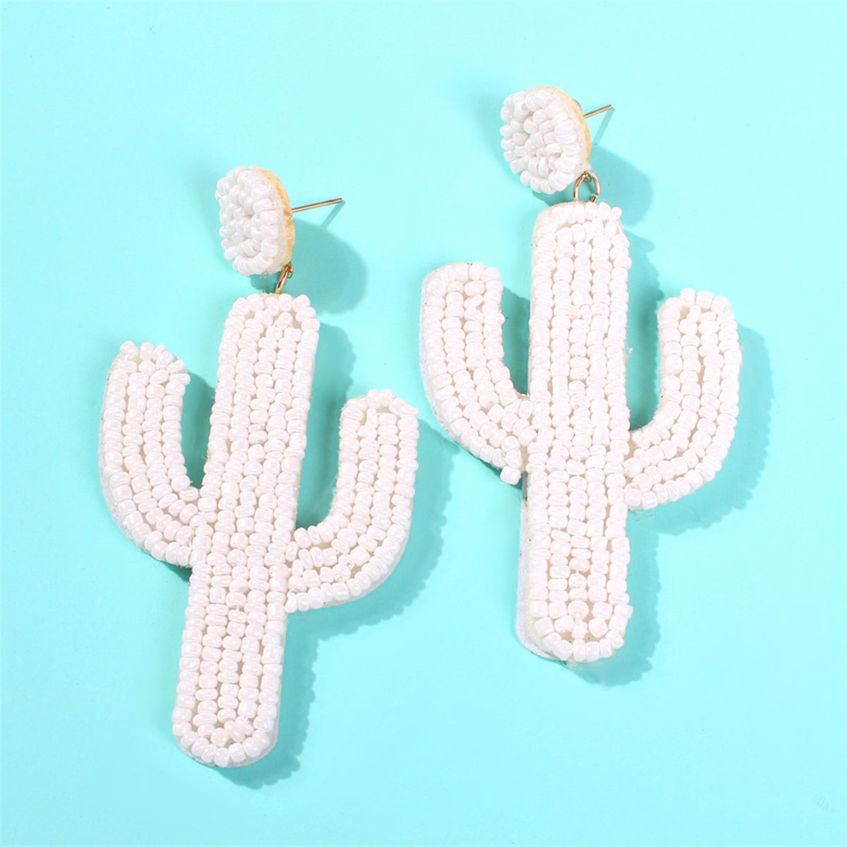 White Howlite Beaded Cactus Drop Earrings, drop earrings for women, elegant gift for her, detail close-up