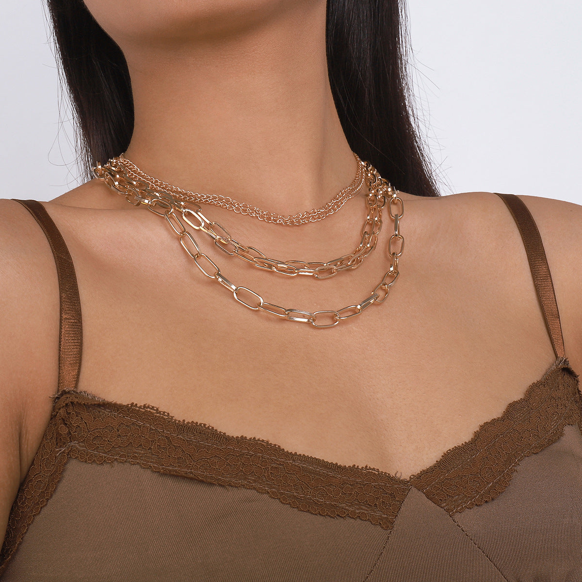 18K Gold-Plated Layered Curb Chain Necklace Set, jewelry gift sets for women, elegant gift for her, detail close-up