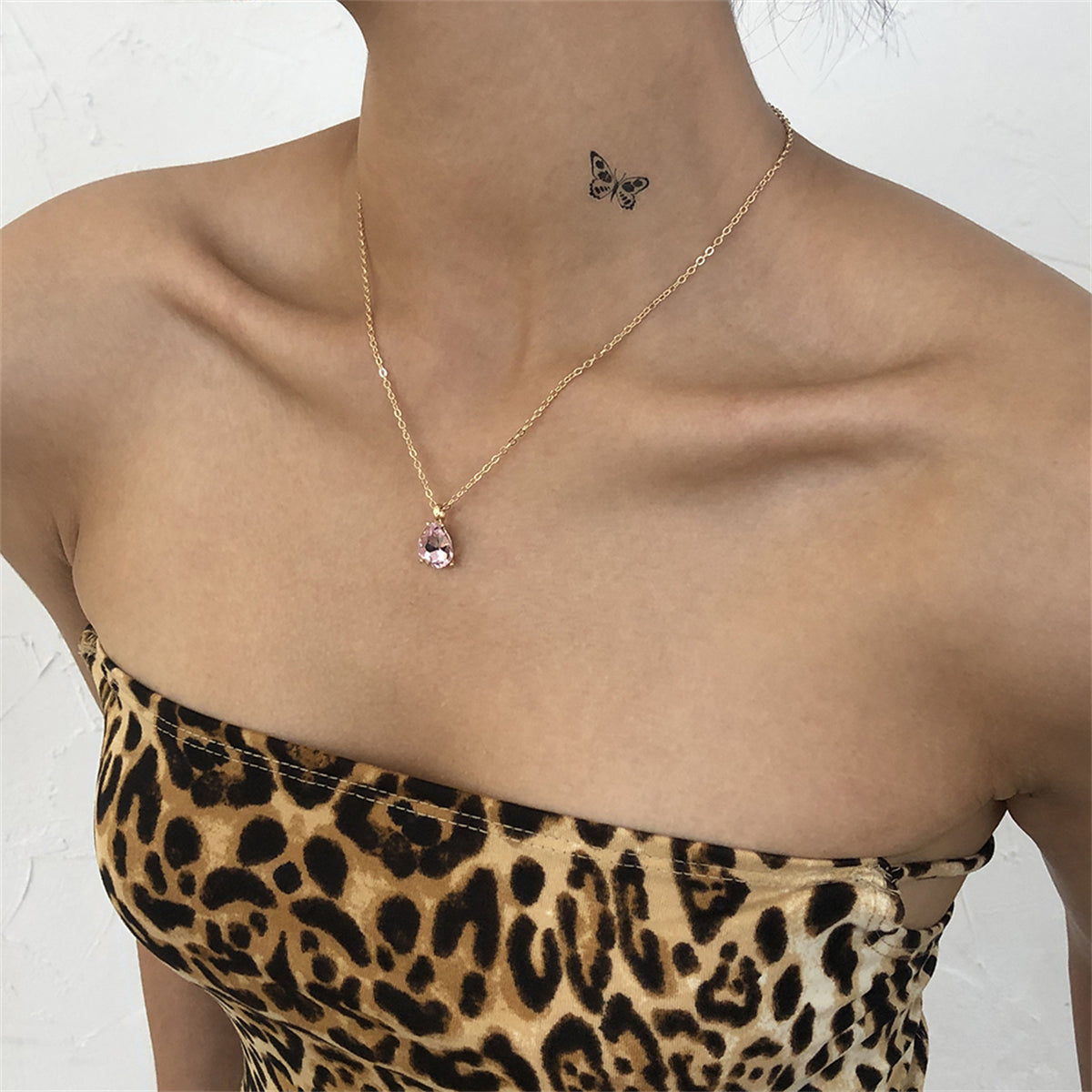 Pink Crystal and 18K Gold-Plated Teardrop Pendant Necklace, gold pendant necklace for women, detail close-up