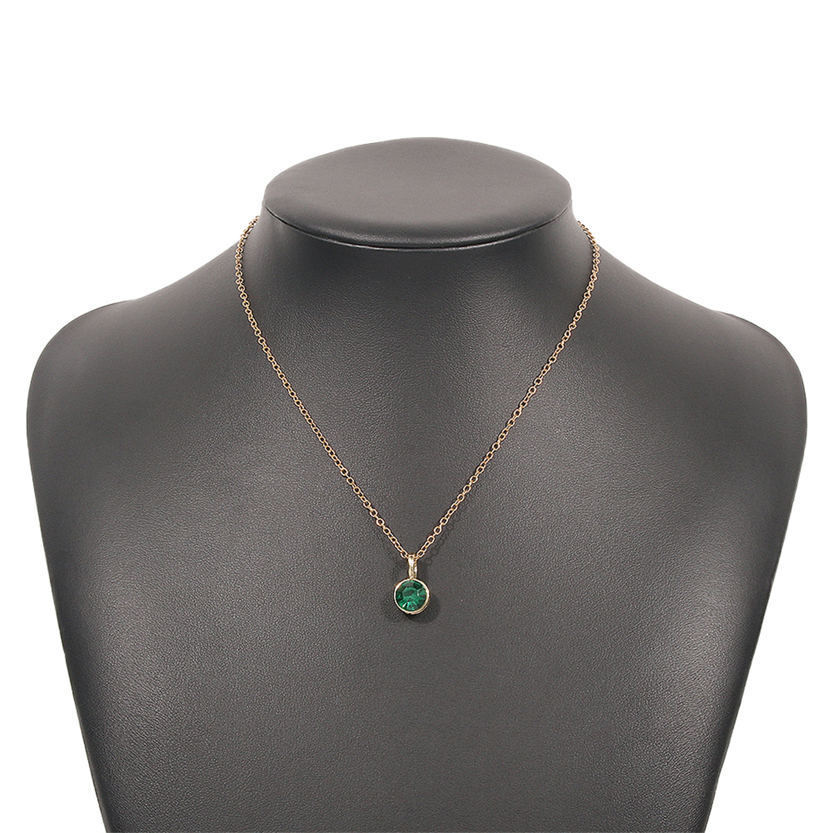 Green Cubic Zirconia and 18K Gold-Plated Circle Pendant Necklace, gold pendant necklace for women, detail close-up