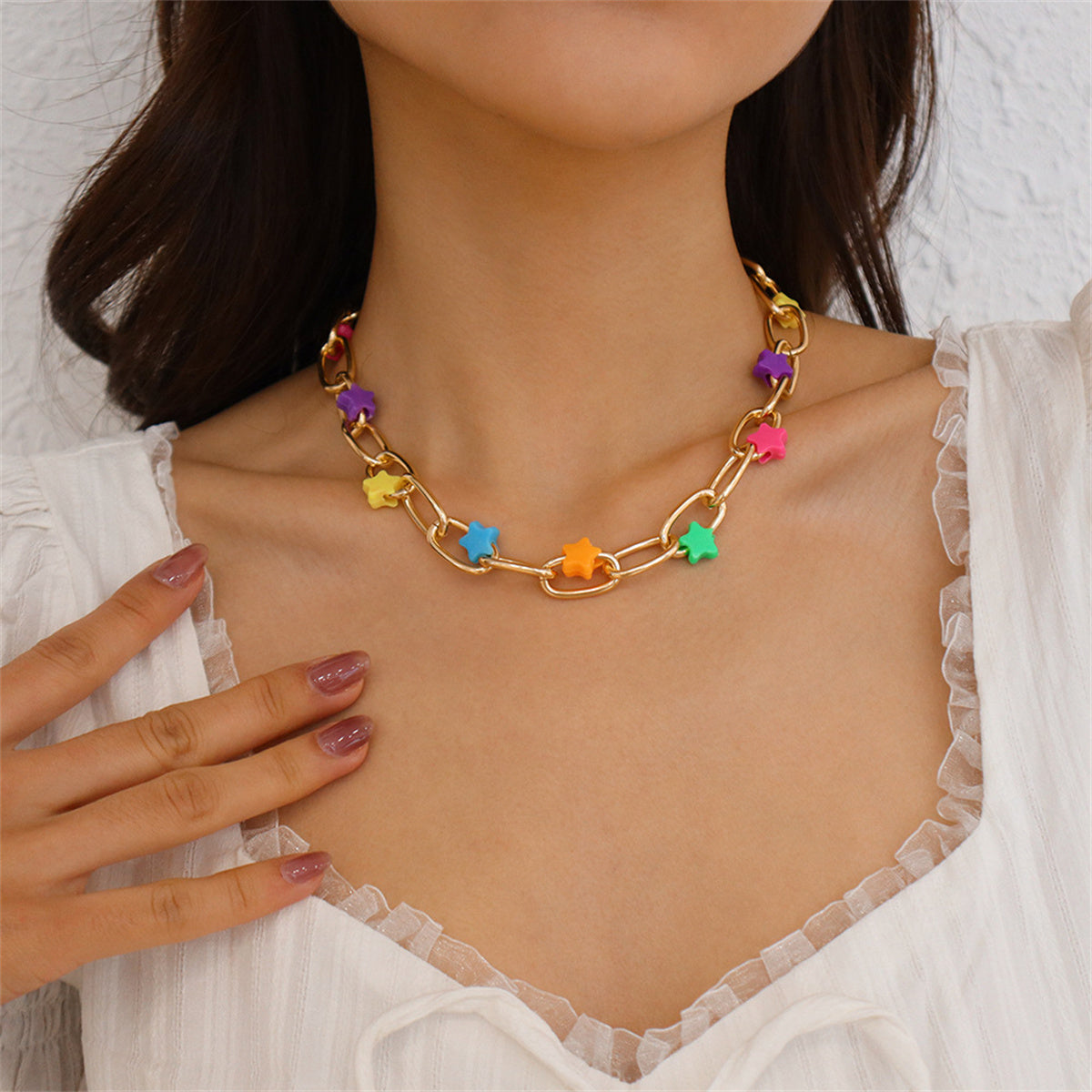 Resin and 18K Gold-Plated Multicolor Star Paper Clip Chain Necklace, gold pendant necklace for women, detail close-up