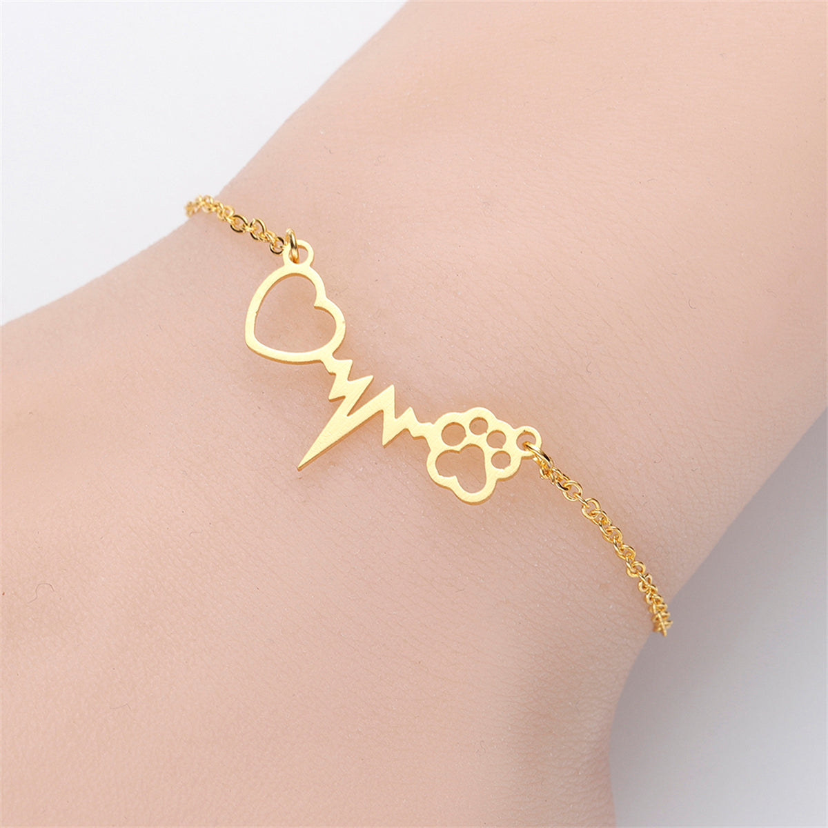 18K Gold-Plated Heart Paw Charm Bracelet, gold bracelet for women, vintage-inspired design, front view