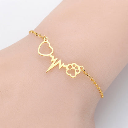 18K Gold-Plated Heart Paw Charm Bracelet, gold bracelet for women, vintage-inspired design, front view