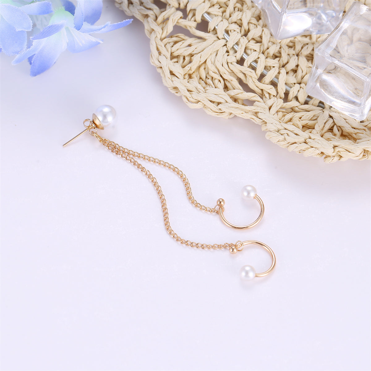 Pearl and 18K Gold-Plated Chain Ear Cuff, gold drop earrings for women, dainty minimalist design, detail close-up