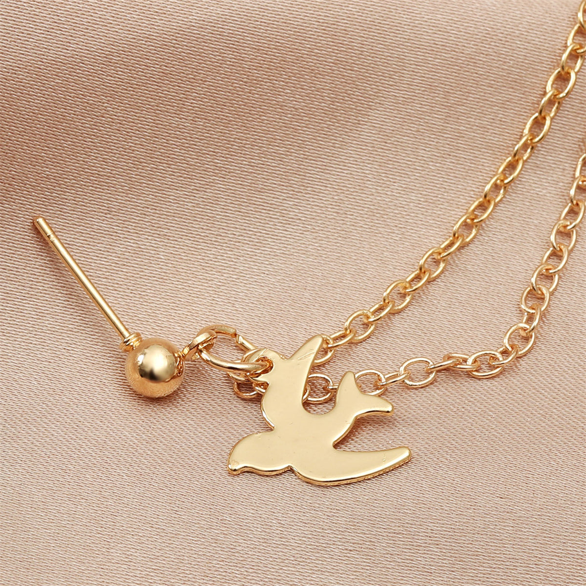 Acrylic and 18K Gold-Plated Swallow Chain Ear Cuff, gold drop earrings for women, dainty minimalist design, detail close-up