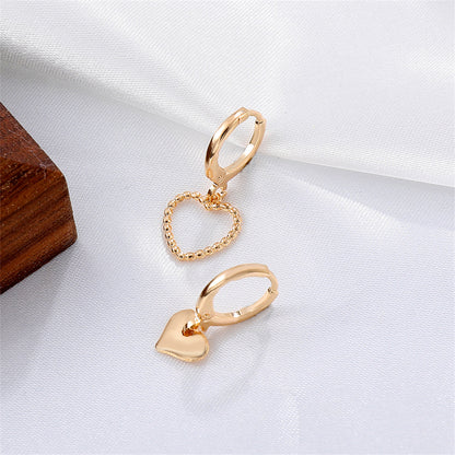 18K Gold-Plated Heart Mismatched Huggie Earrings, gold huggie earrings, elegant gift for her, detail close-up