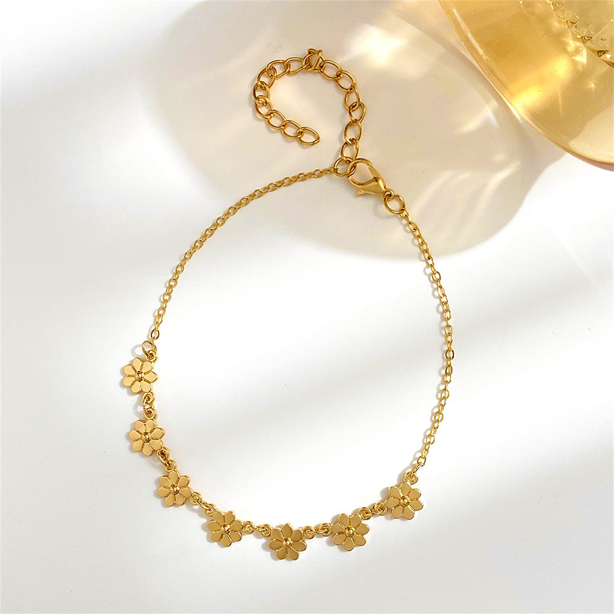 18K Gold-Plated Mum Station Anklet, gold anklet bracelet, dainty minimalist design, detail close-up